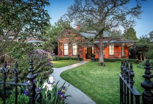 Selling your home? Here's some pro tips